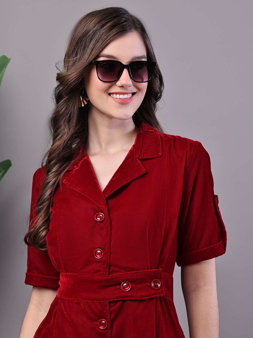 Women's Maroon Velvet Solid Printed Shirt Midi Dress with Belt - Image 4